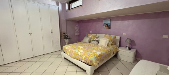 3 rooms Apartment in Rome, Italy No. 136583 3