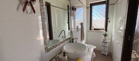 3 rooms Apartment in Rome, Italy No. 136583 34