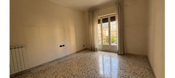 3 rooms Apartment in Naples, Italy No. 275947 5