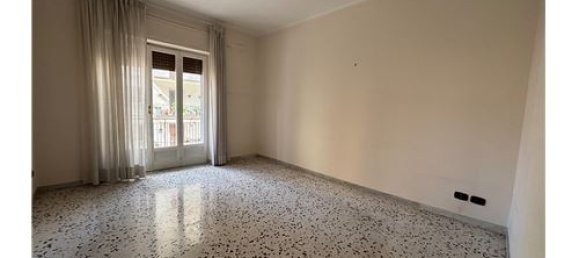 3 rooms Apartment in Naples, Italy No. 275947 4