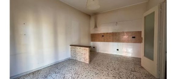3 rooms Apartment in Naples, Italy No. 275947 9
