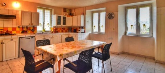 4 Schlafzimmer Haus in Saint-Mihiel, France, Nr. 215029 2