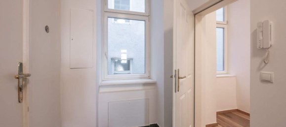 2 rooms Penthouse in Brigittenau, Austria No. 129821 6