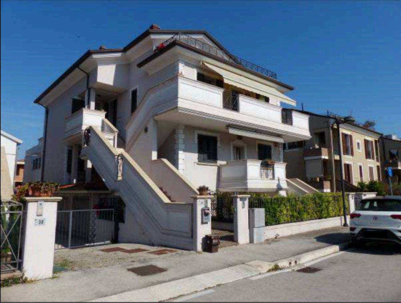 Apartamento de 2 dormitorios en Cattolica, Italy No. 12126