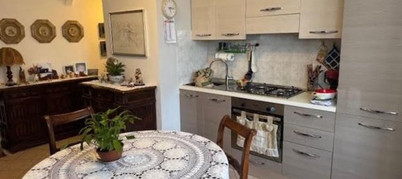 2-salle Appartement à Calci, Italy No. 48017 4