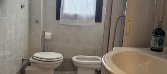 2-salle Appartement à Calci, Italy No. 48017 6