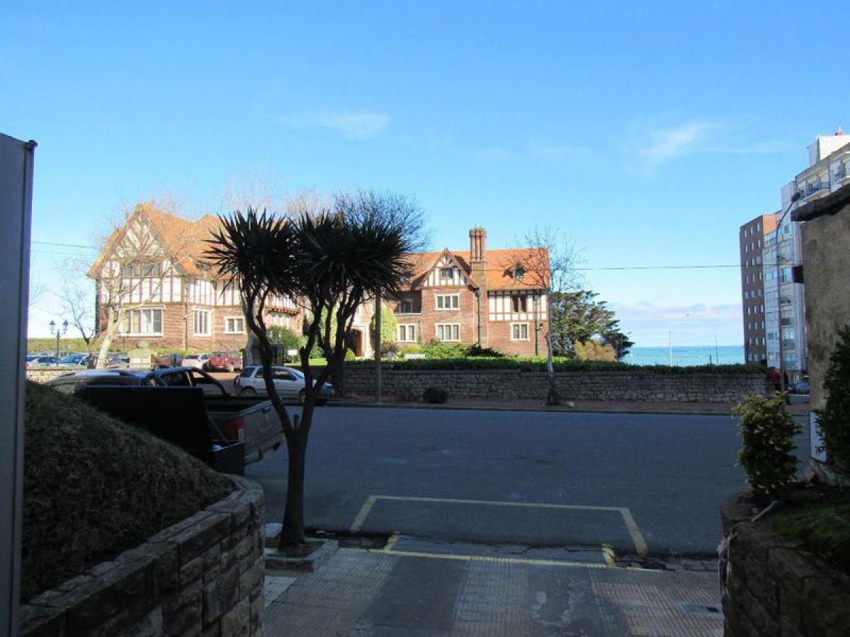 2 bedrooms Apartment in Mar del Plata, Argentina No. 77975
