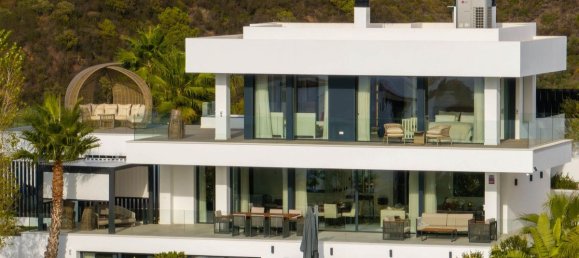 4 bedrooms House in Marbella, Spain No. 55997 16