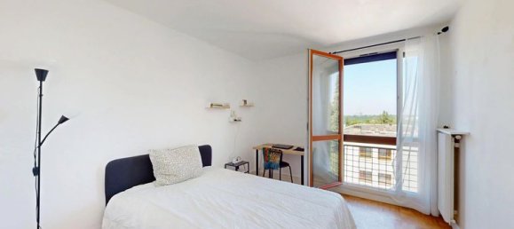 3 bedrooms Apartment in Neuilly-Plaisance, France No. 354388 8