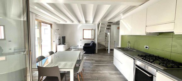 Дуплекс с 5 спальнями в Тренто, Италия № 363840 5