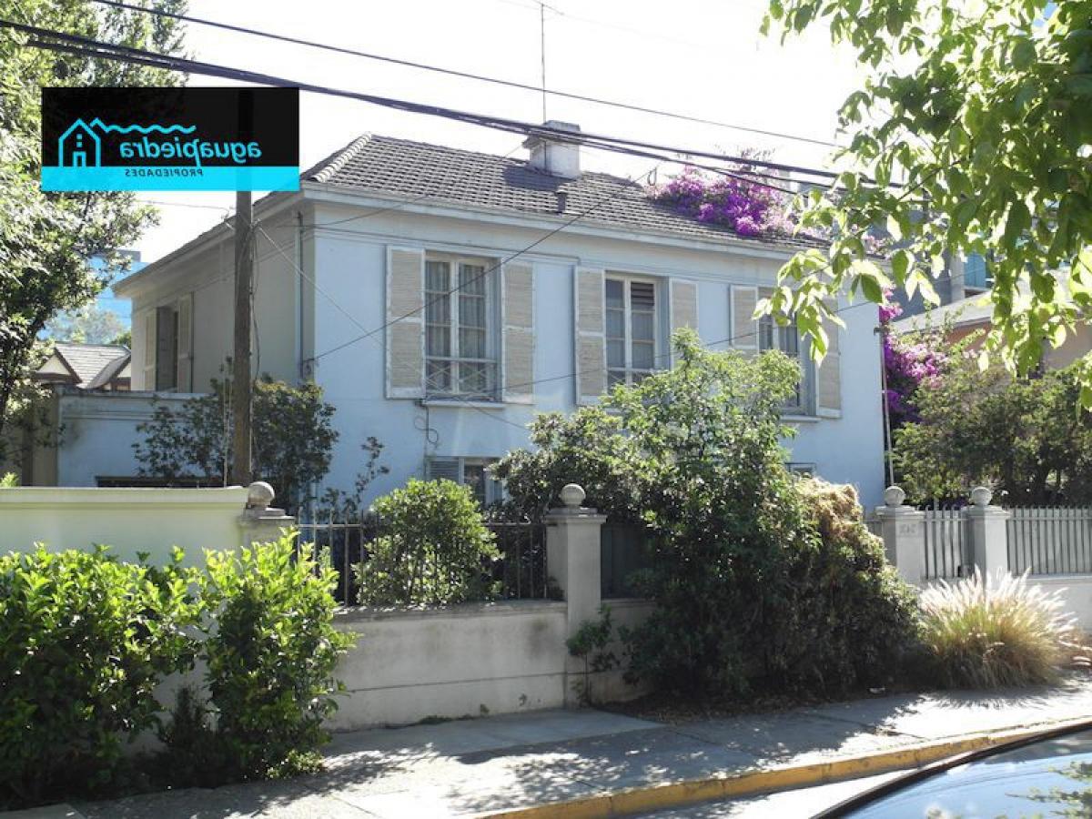 5 bedrooms House in Santiago, Chile No. 4516