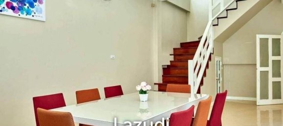 5 bedrooms Villa in Pattaya, Thailand No. 17050 3