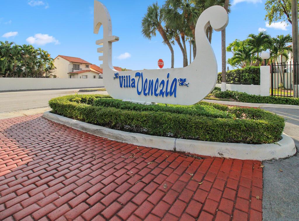 3 dormitorios dúplex en venta en Miami, Miami-Dade, Florida, USA № 613997