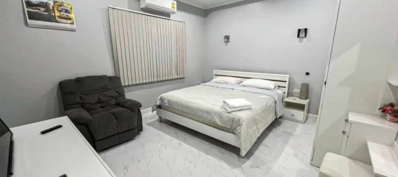 6 bedrooms Villa in Pattaya, Thailand No. 22435 11