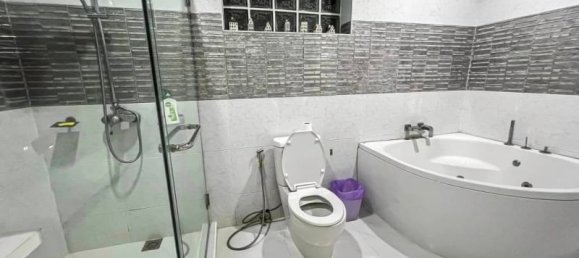 6 bedrooms Villa in Pattaya, Thailand No. 22435 18