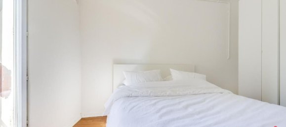 Apartamento de 1 dormitorio en Les Lilas, France No. 328796 5