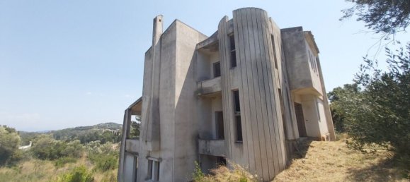 Вилла с 5 спальнями в Керкира, Центральная Керкира и Диапонтии-Ниси, Керкира, Ионические острова, Пелопоннес, Западная Греция и Ионические острова, Греция № 8923 7