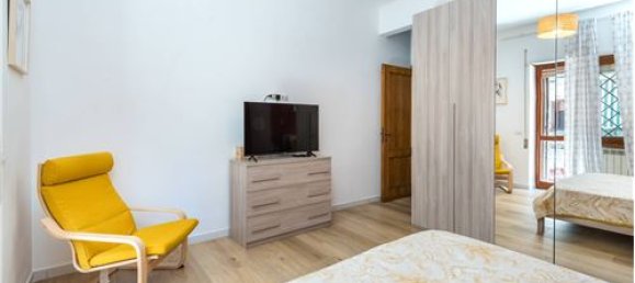 2 bedrooms Apartment in Rome, Italy No. 275980 8