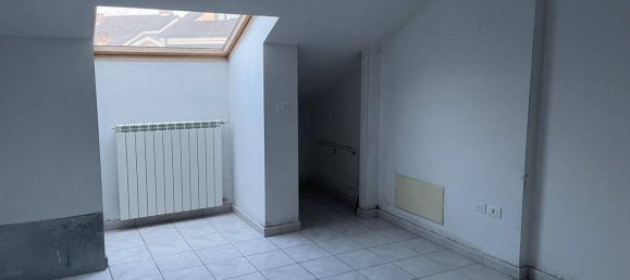 2 bedrooms Apartment in Moncalieri, Italy No. 44393 11