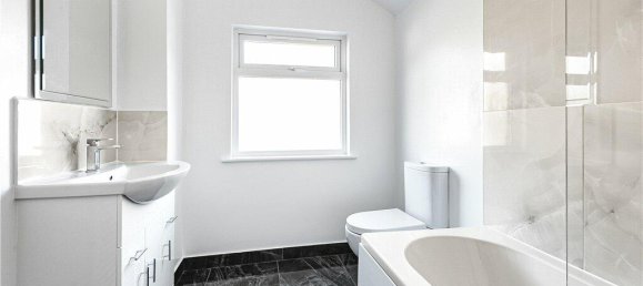 2 bedrooms House in Surrey, United Kingdom No. 8572 10