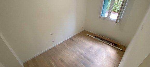 2 rooms Apartment in Parma, Italy No. 81009 33