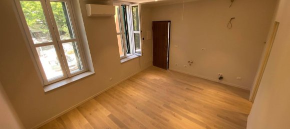 2 rooms Apartment in Parma, Italy No. 81009 6