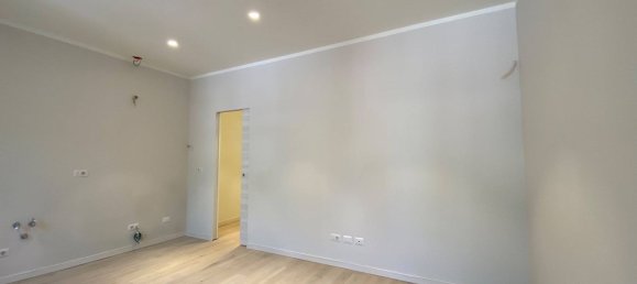 2 rooms Apartment in Parma, Italy No. 81009 47