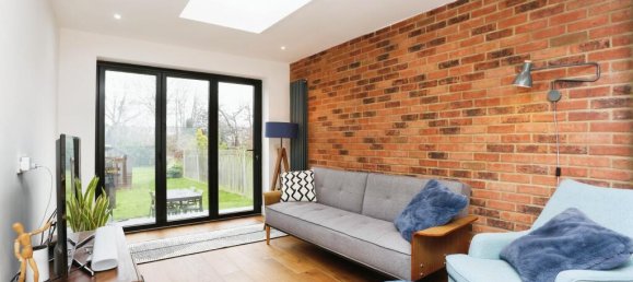 2 bedrooms Apartment in Beckenham, United Kingdom No. 1232 5