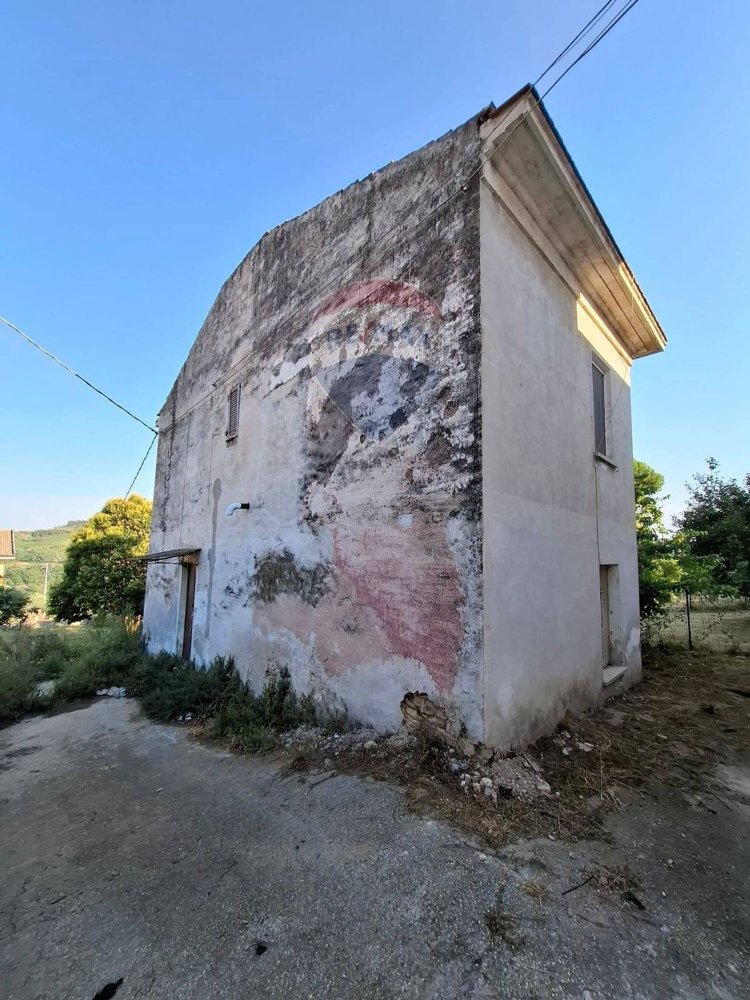 3 bedrooms House in Miglianico, Italy No. 331393