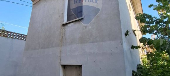 3 bedrooms House in Miglianico, Italy No. 331393 6