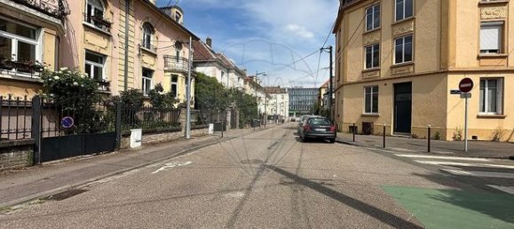 2 bedrooms Apartment in Metz, France No. 301394 3