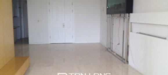 4 bedrooms Apartment in Tay Ho, Vietnam No. 245 2