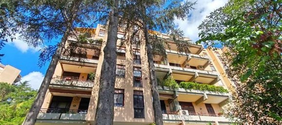 4 rooms Apartment in Rome, Italy No. 215003 29