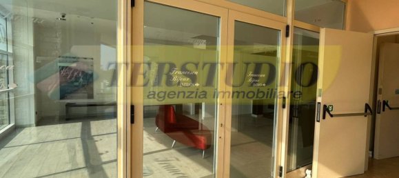 2غرفة عقار تجاري في Capriate San Gervasio, Italy رقم 337711 22