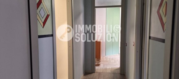 3-salle Appartement à Bergamo, Italy No. 316098 32