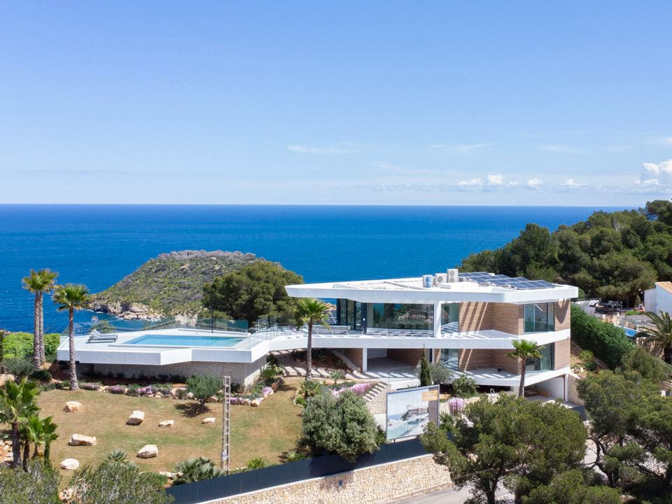 Villa de 4 dormitorios en Alicante, Spain No. 279329