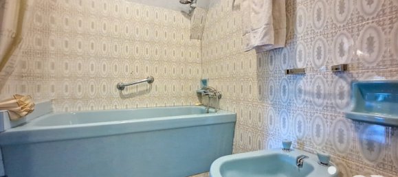 5 bedrooms House in Pont-de-Cheruy, France No. 192783 19