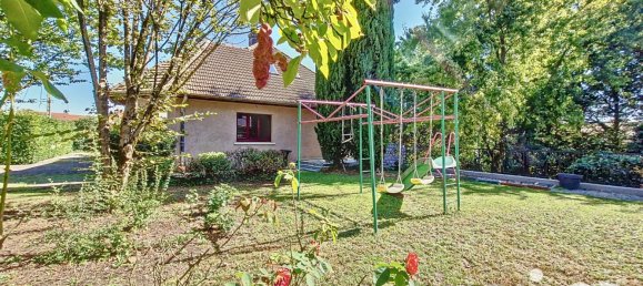 5 bedrooms House in Pont-de-Cheruy, France No. 192783 11