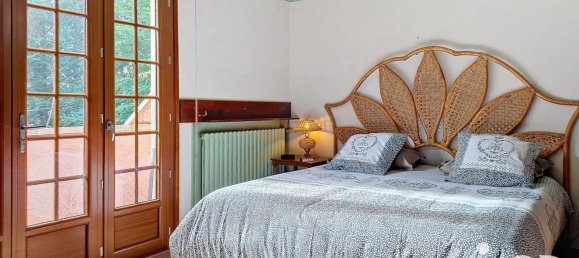 5 bedrooms House in Pont-de-Cheruy, France No. 192783 15