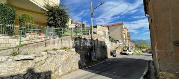 3 bedrooms House in Ferentino, Italy No. 20860 6