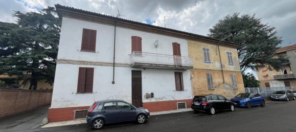 1 bedroom Apartment in Voghera, Italy No. 283832 2