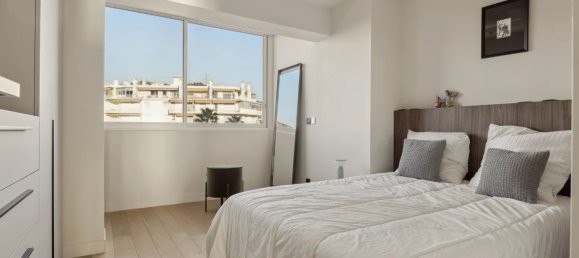 3 bedrooms Apartment in Cannes, France No. 2045 12