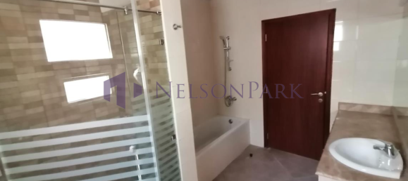 4 bedrooms Villa in Doha, Qatar No. 2215 6