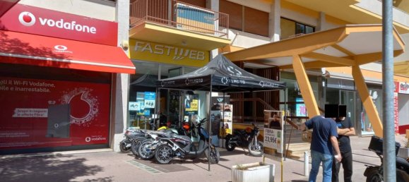 1-salle Propriété commerciale à Palermo, Italy No. 45584 2