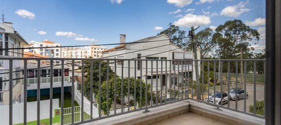 2 bedrooms House in Seixal, Portugal No. 96829 4