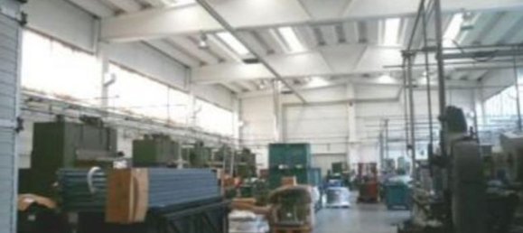 1200m² Warehouse in Arcisate, Italy No. 360945 2