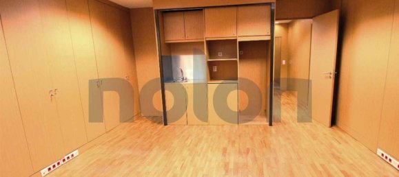 Офис 197м² в Порту, Португалия № 63791 10