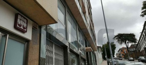 Офис 197м² в Порту, Португалия № 63791 7