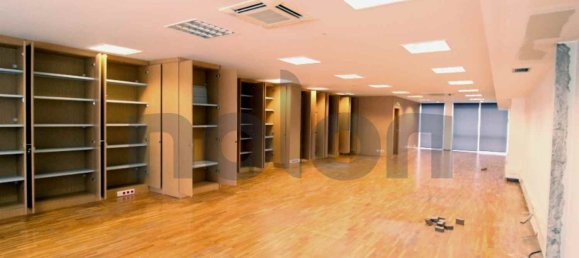 Офис 197м² в Порту, Португалия № 63791 8