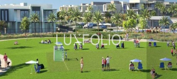 Villa de 3 dormitorios en Jebel Ali, UAE No. 100983 2